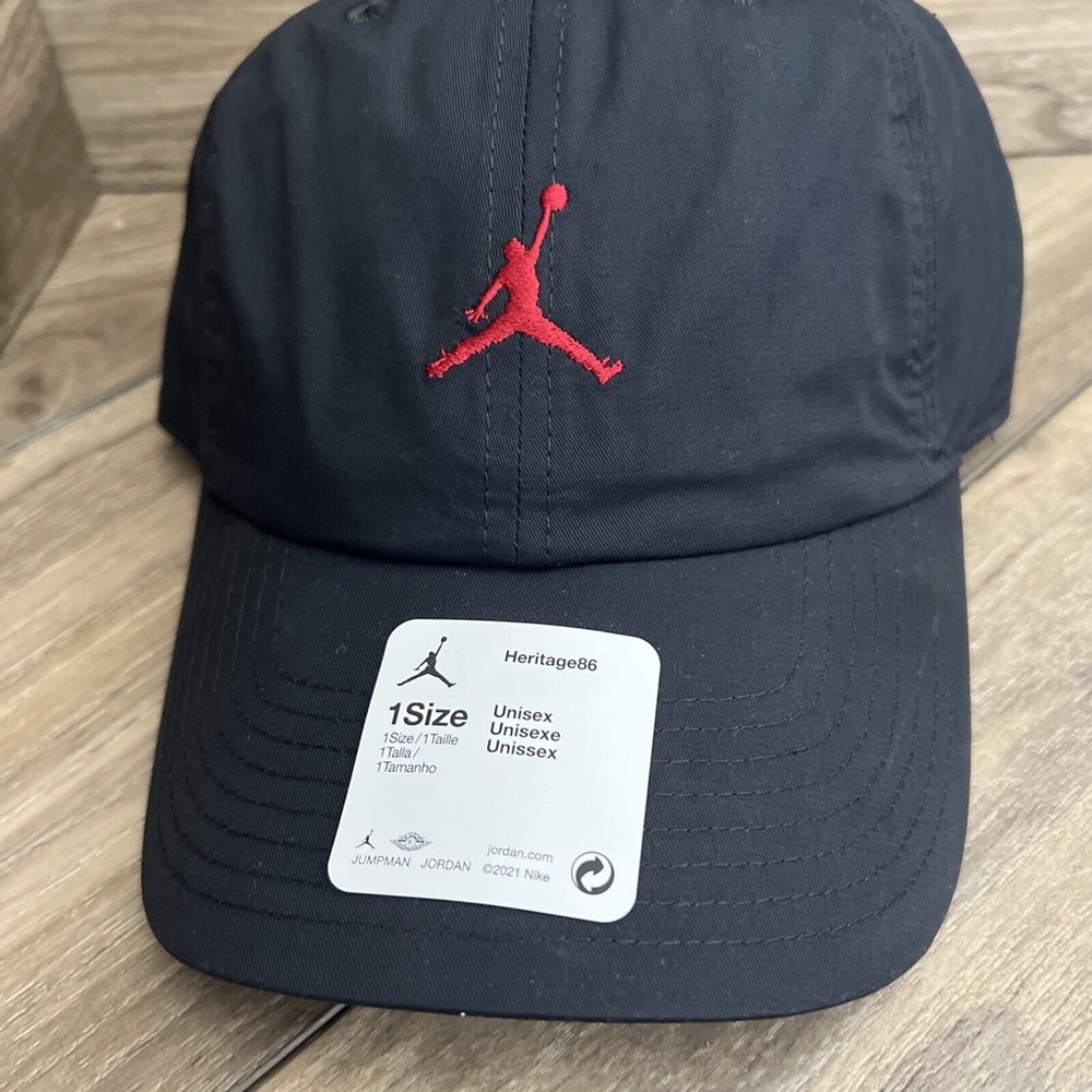 Air Jordan Nike Heritage 86 Washed Dad Hat Cap Dad Black Red Cotton Nylon Bred